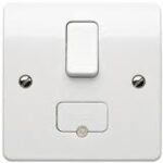 MK Logic Plus K1040WHI – 13A Switched Fused Spur with Neon – White