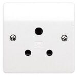 K772 1G 15A Unswitched  Socket White